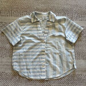 Madewell Women’s Light Blue and White Striped Button Down Shirt